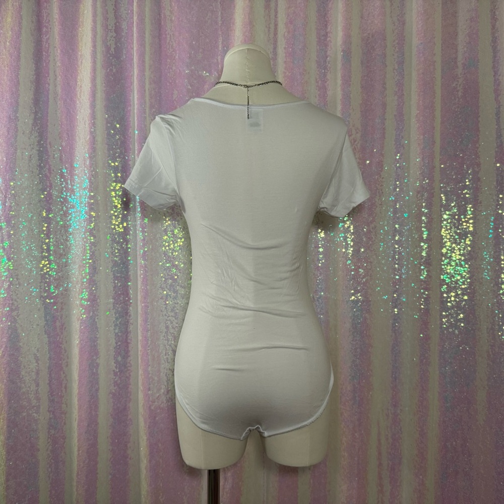 White Scoop Neck Tee Basic Bodysuit - image 3